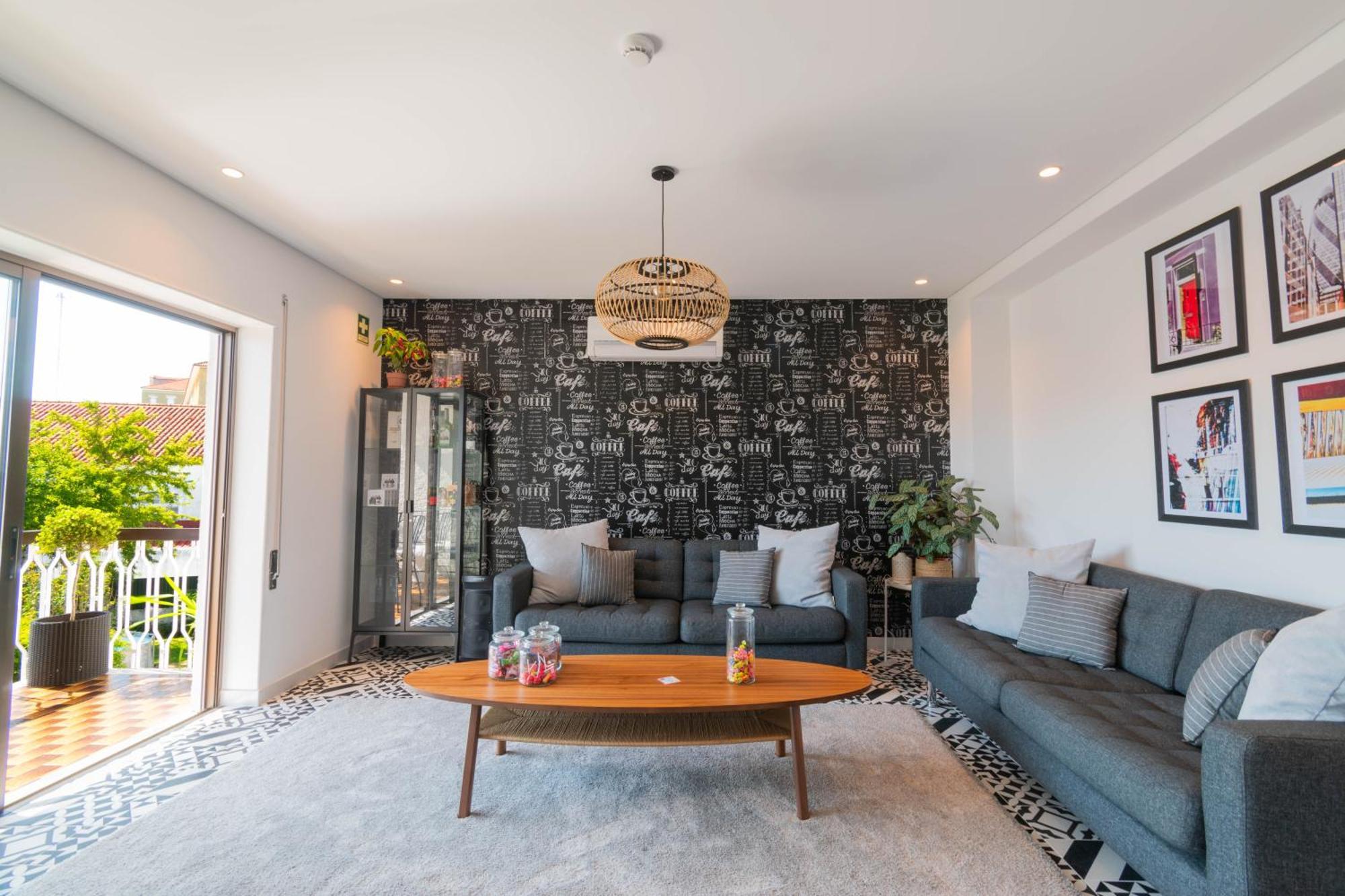 Bed and Breakfast 7Min To Uni Se-Velha - Ac - Work Desk - 300Mbs Wifi Коїмбра Екстер'єр фото