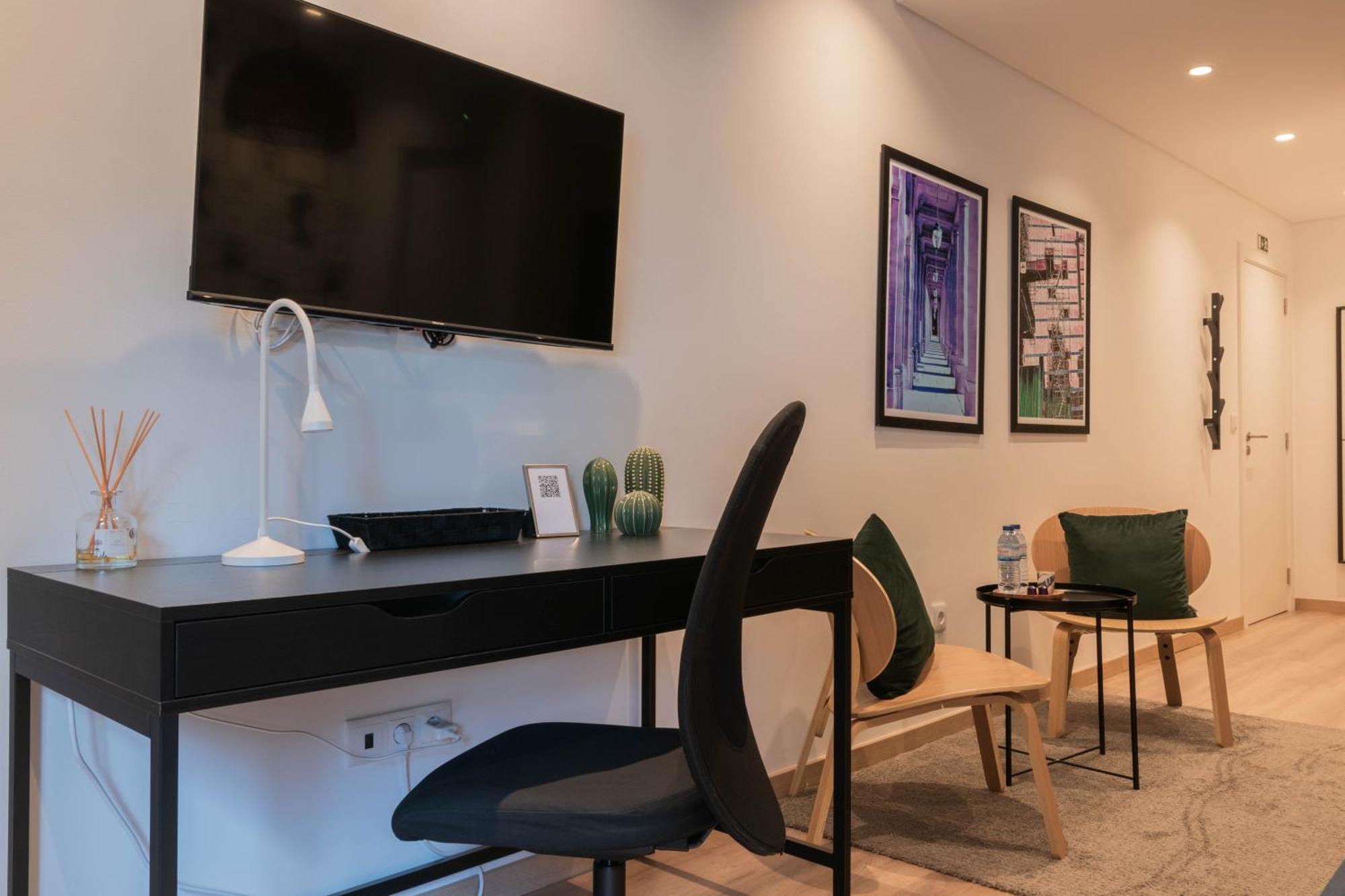 Bed and Breakfast 7Min To Uni Se-Velha - Ac - Work Desk - 300Mbs Wifi Коїмбра Екстер'єр фото