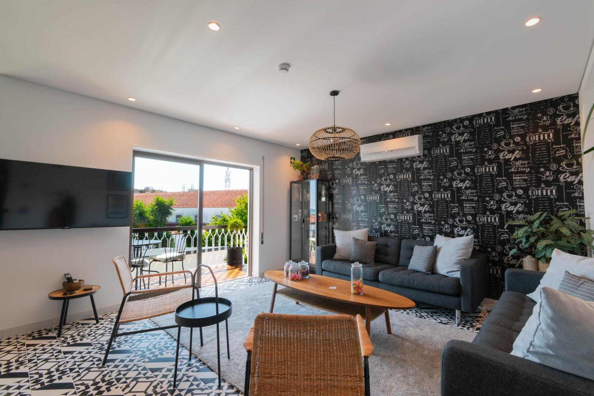 Bed and Breakfast 7Min To Uni Se-Velha - Ac - Work Desk - 300Mbs Wifi Коїмбра Екстер'єр фото